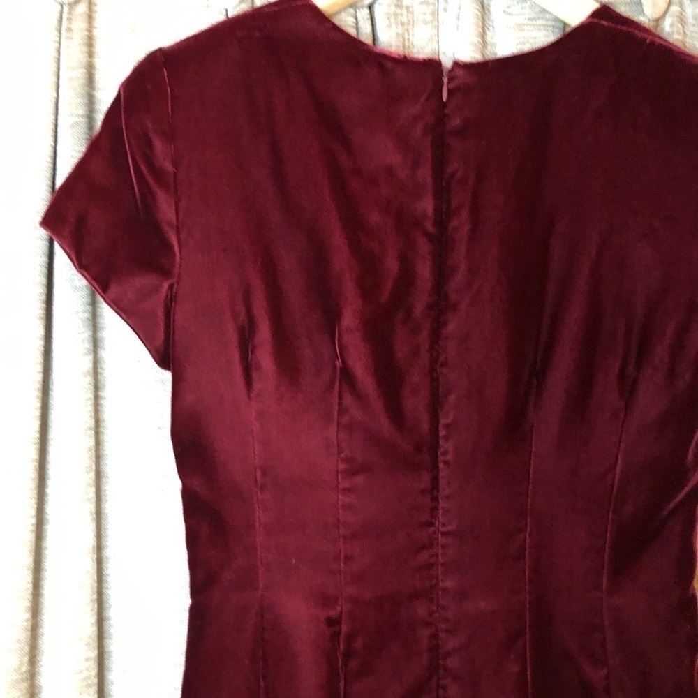 Vintage Liz Claiborne Dresses Burgundy Red Velvet Sweetheart Neckline Dress 10 - Picture 15 of 16